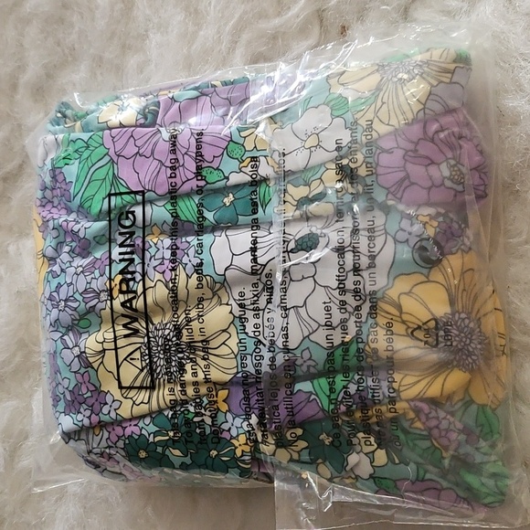 SPORTI Active Bondi Zip One Piece Swimsuit in Bondi Floral - Picture 11 of 12